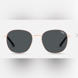 Quay round sunglasses
